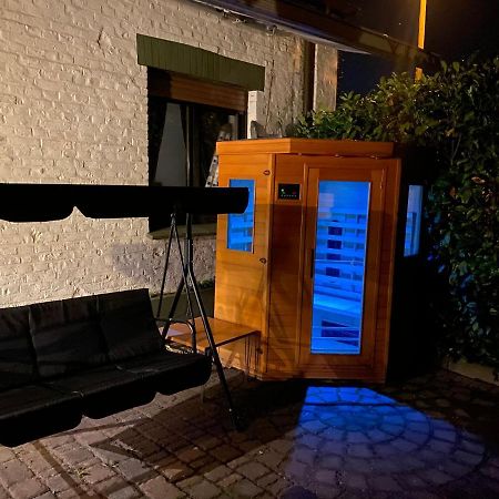 Wohnen Direkt An Der Rheinpromenade Mit Whirlpool Und Sauna Gotterswickerhamm Esterno foto